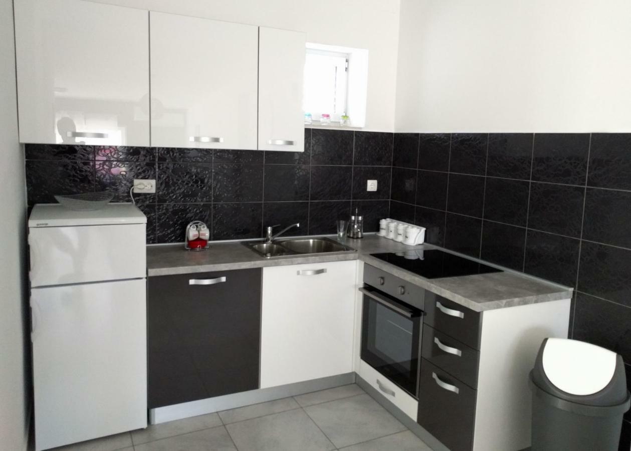 تروغير Apartment Anton المظهر الخارجي الصورة